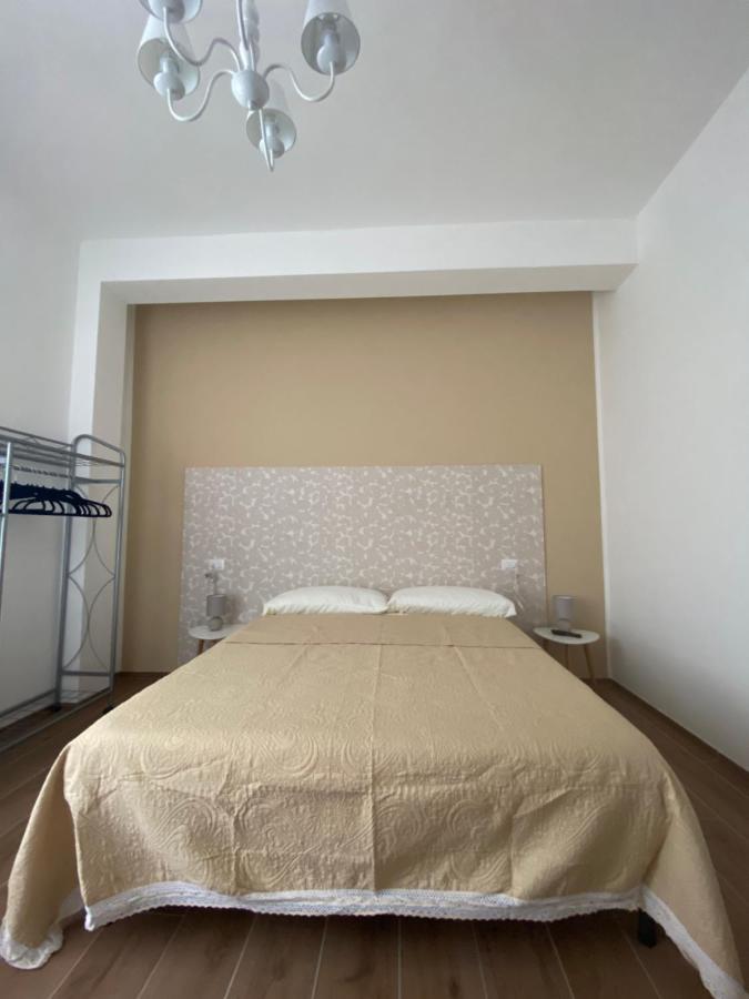 Ludo'S Rooms 칼리아리 외부 사진